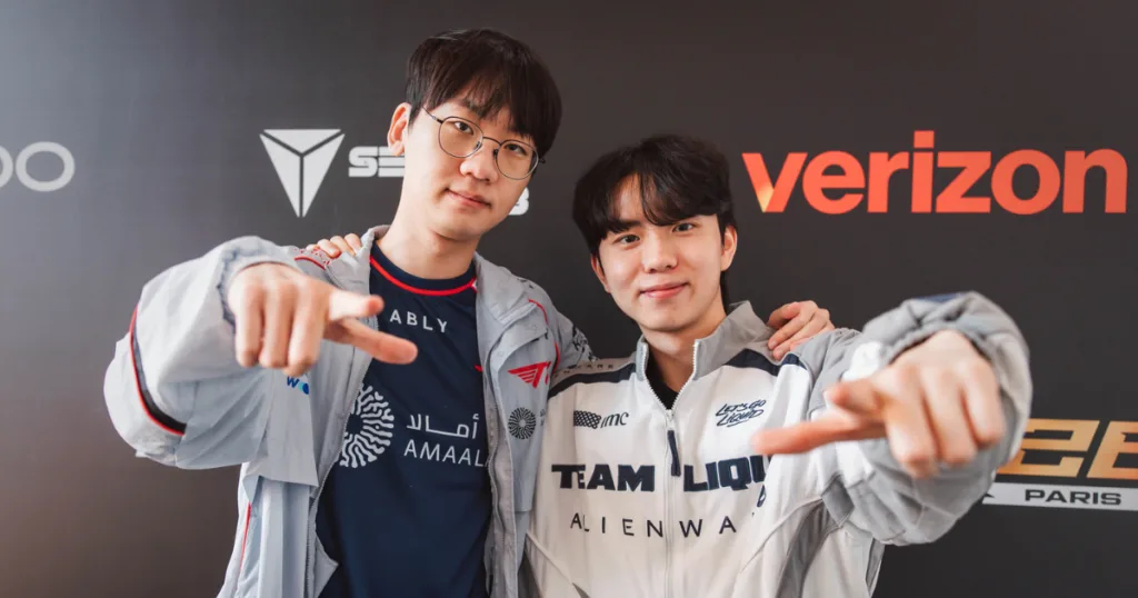 Doran from T1 and Morgan from TLAW posing for the camera together. Doran from T1 and Morgan from TLAW posing for the camera together.